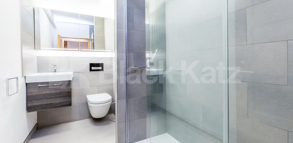 			2 Bedroom, 1 bath, 1 reception Flat			 Great Percy Street, Kings Cross / Clerkenwell 